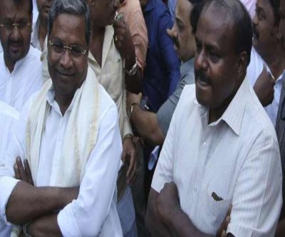 कर्नाटक में  नाराज कांग्रेस विधायक सरकार के विरोध में उतरे