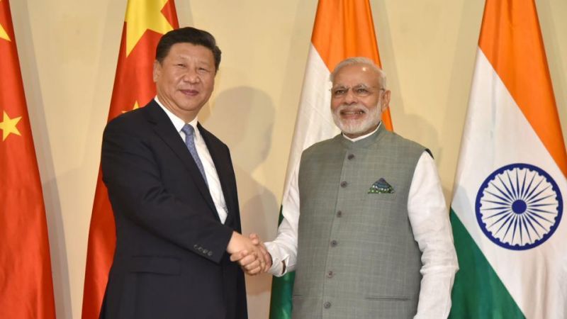 चीन के राष्ट्रपति से मिले PM मोदी