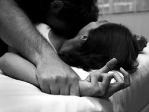 Minor girl raped by a 40 years old businessman in his own residence