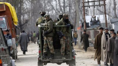 जम्मू कश्मीर के कुलगाम में आर्मी पेट्रोलिंग टीम पर आतंकी हमला