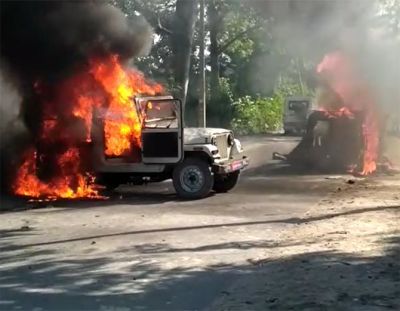 बिहार : कारोबारी की हत्या से भड़की हिंसा, उग्र हुए लोगो ने पुलिस की गाड़ी फूंकी