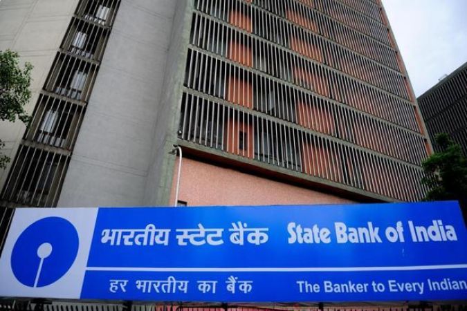 सरकार ने SBI से मिनिमम बैलेंस पर दोबारा विचार करने के कहा