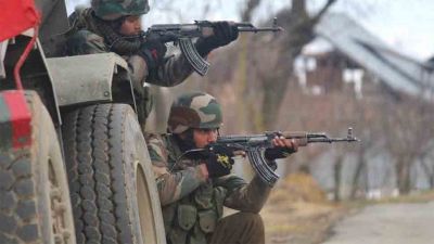 जम्मू कश्मीर: आतंकियों के कब्ज़े से आज़ाद हुआ सेना का जवान, पहुंचा अपने घर