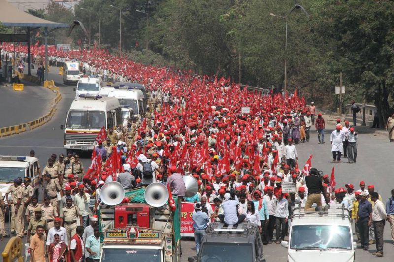 किसान आंदोलन की इंकलाबी भीड़ मुंबई पहुंची