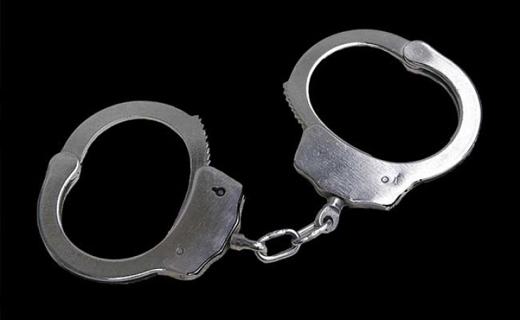 Two people arrested for cheating job aspirants