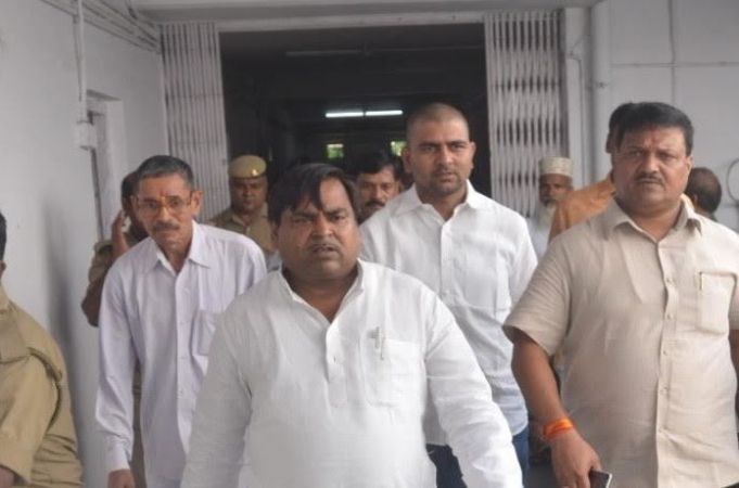 SP Minister Gayatri Prajapati arrested from Lucknow
