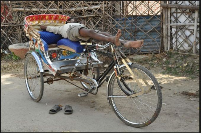 A rickshaw puller did this dreadful act with his own daughter