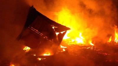 राजधानी के शाहीन बाग में चार मंजिला इमारत में लगी भीषण आग