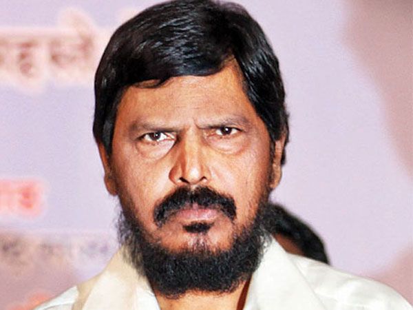 A person with a poor mindset like Randeep Hooda should be arrested: Ramdas Athawale