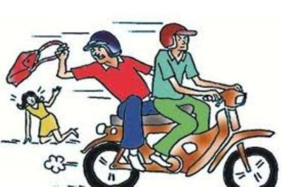 Biker snatched Rs 13 Lakh meant for a medical seat