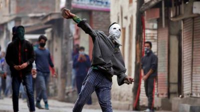 कश्मीर के पत्थरबाजों की अब खैर नहीं, नजर रखेगा CRPF का तीसरा नेत्र