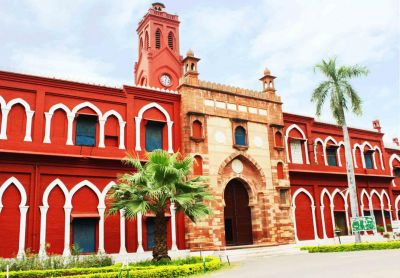 अलीगढ़ मुस्लिम यूनिवर्सिटी में शाकाहारी भोजन से छात्र नाराज