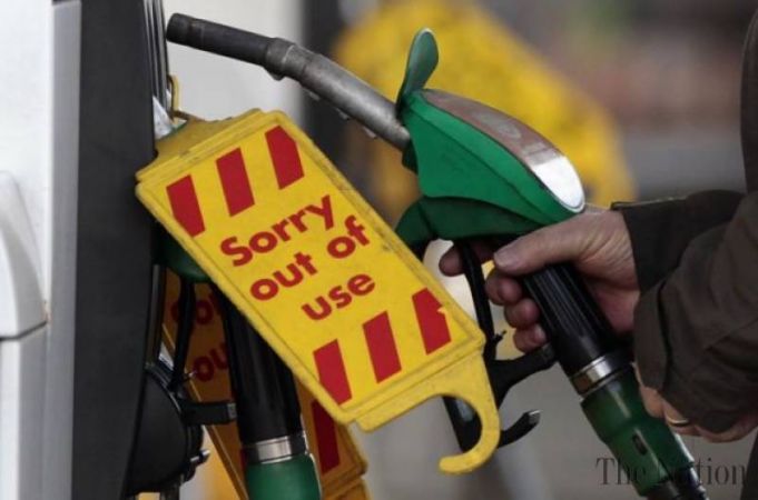 STF की कार्यवाही से नाराज पेट्रोल पंप मालिकों ने आधी रत से शुरू की हड़ताल