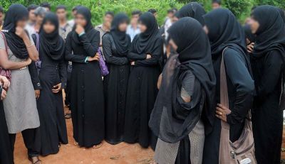 केरल में मुस्लिम संस्थानों में लागू हुआ ड्रेस कोड, स्कूल- कॉलेज में बैन हुआ बुर्का