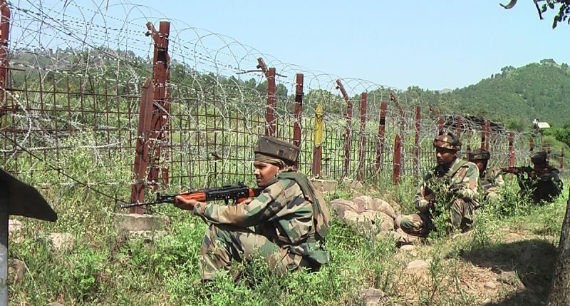 LoC के पास फिर पनपे आतंकी शिविर, कश्मीर में  अभी भी सक्रीय है 160 आतंकी