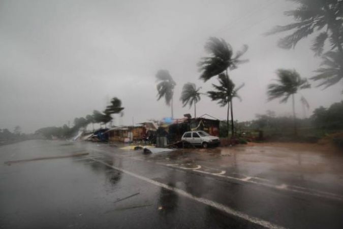 ओडिशा के बाद पश्चिम बंगाल पहुंचा चक्रवाती तूफान फैनी अब तक 8 लोगों की मौत