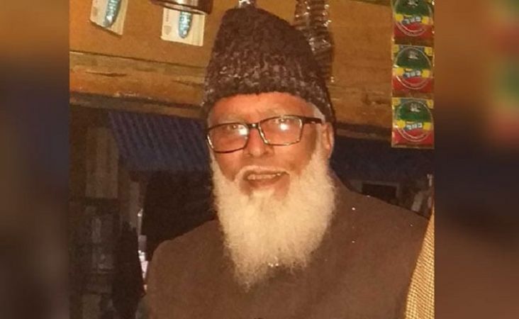 जम्मू कश्मीर: भाजपा जिला अध्यक्ष की घर में घुसकर हत्या, आतंकियों ने गोलियों से भूना