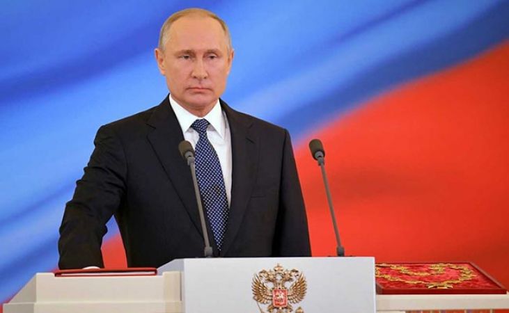 चौथी बार पुतिन ने राष्ट्रपति पद की शपथ ली