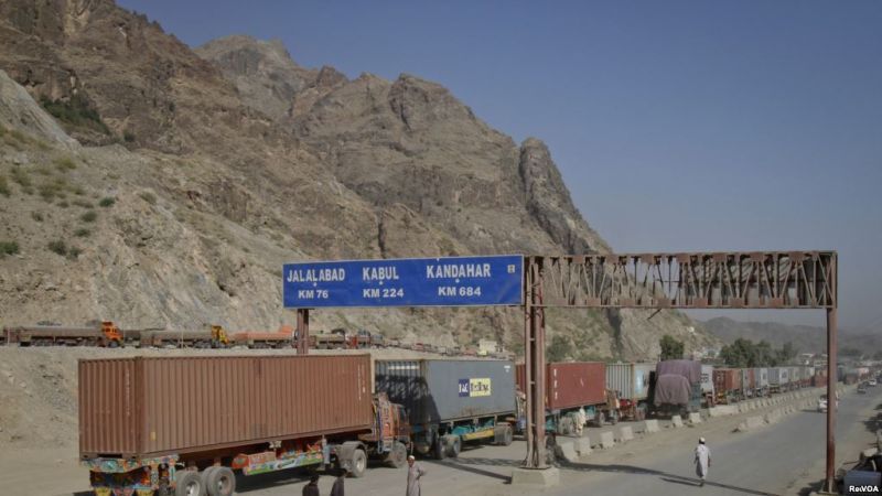 पाकिस्तान अफगानिस्तान सीमा पर तनाव, गोलीबारी में सैनिकों समेत नागरिकों की मौत