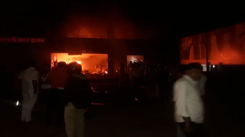 पुणे के कपड़ा गोदाम में भड़की भीषण आग, अब तक 5 कर्मचारियों की मौत