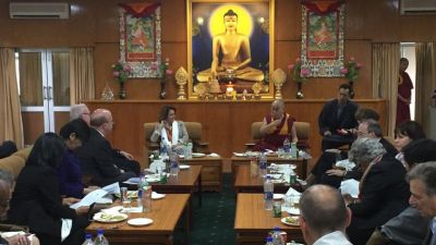 तिब्बती अमेरिकियों को तिब्बत आने के लिए चीन को देना होगा वीज़ा : अमेरिकी प्रतिनिधिमंडल