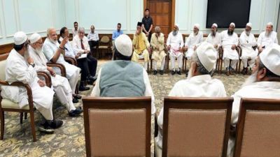 मुस्लिम नेताओं से मिले PM मोदी, कहा : ना होने दें तीन तलाक का राजनीतिकरण