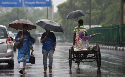 चिलचिलाती गर्मी से जूझ रही दिल्ली के लिए खुशखबरी, इस वीकेंड पर हो सकती है बारिश