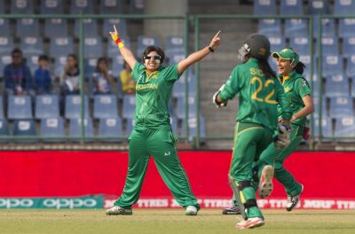 इस तरह पाकिस्तान महिला क्रिकेट टीम को एक रन बनाने में लगे पुरे 5 विकेट
