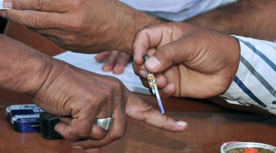 कर्नाटक में मतदान और बयान आरंभ