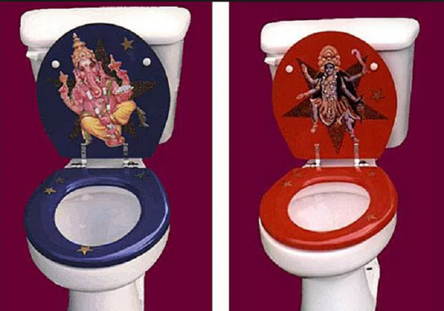 अमेज़न में बिक रही हिन्दू देवी-देवताओं की तस्वीरों वाली टॉयलेट सीट, सोशल मीडिया पर उमड़ा जनाक्रोश