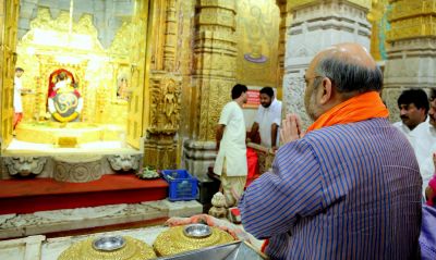 सोमनाथ मंदिर पहुंचे अमित शाह, रूद्राभिषेक कर लिया भगवान शिव का आशीर्वाद