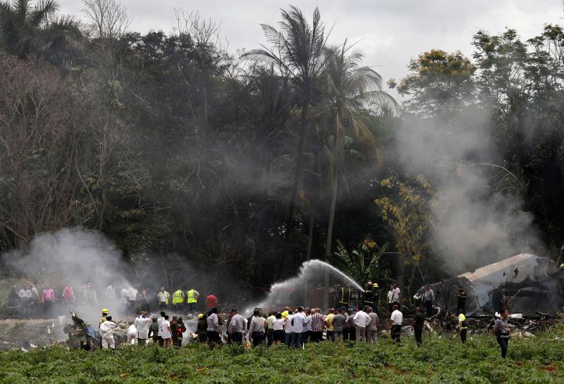 भीषण विमान दुर्घटना में 100 से ज्यादा लोगों की मौत