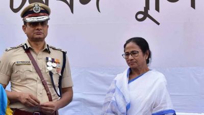 सारधा चिटफंड: जिस अधिकारी के लिए दीदी बैठी थीं धरने पर, अब उसे सता रहा गिरफ़्तारी का डर