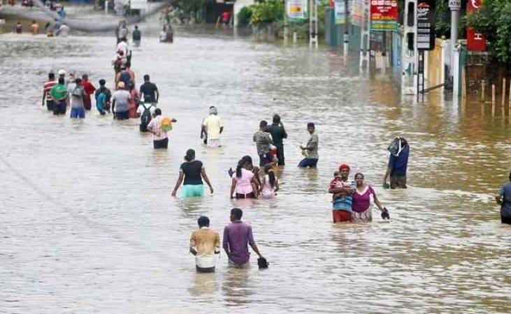 श्रीलंका में मौसम की मार बारिश से लोग हुए परेशान
