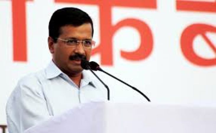 अरविंद केजरीवाल का रेमन मैग्सेसे अवार्ड वापस लेने की मांग