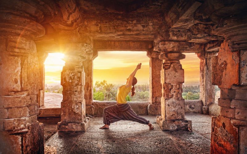 International Yoga Day: योग के दम से इन महापुरुषों ने विदेश में बढ़ाया भारत का कद