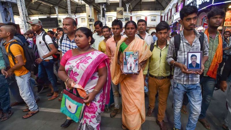 पीएम मोदी के शपथ ग्रहण में शामिल होने बंगाल से आए पीड़ित परिवार, कैमरे से सामने बिलख पड़े
