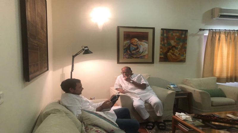 राहुल गाँधी से मिले शरद पवार, क्या कांग्रेस में विलय हो जाएगी एनसीपी ?