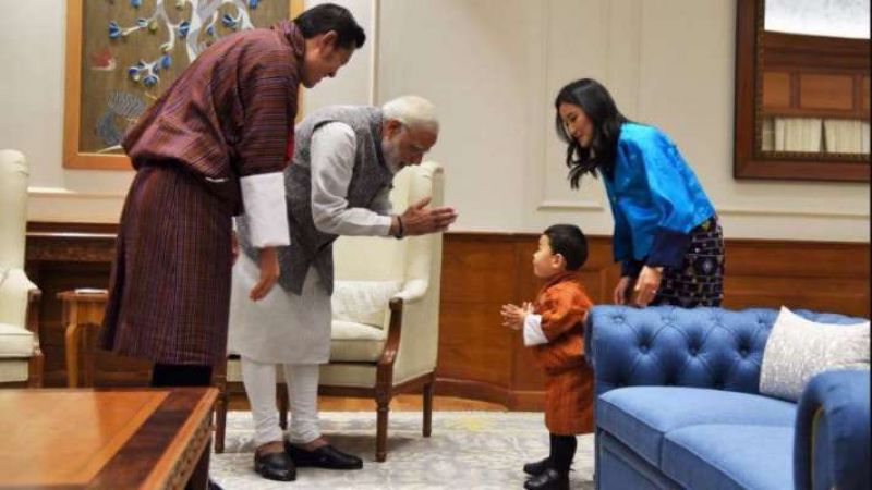 भूटान के नन्हे राजकुमार ने पीएम का मन मोहा