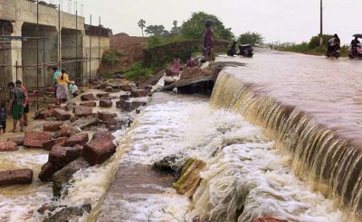चेन्नई में बारिश का क़हर जारी, अब तक 12 की मौत