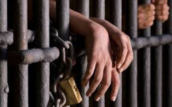 हरिद्वार की एक जेल में 400 कैदियों ने शुरू की भूख हड़ताल, निकली हैरान कर देने वाली वजह