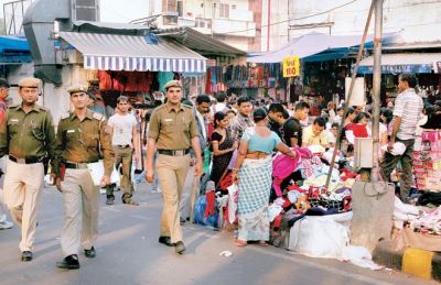 दिवाली की रात दिल्ली पुलिस ने की बड़ी कार्यवाही, जब्त किए 690 किलो पटाखे