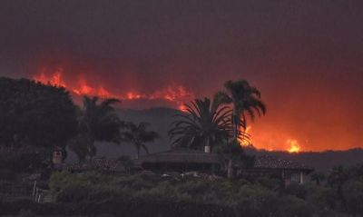 कैलीफोर्निया में लगी भीषण आग, नौ लोगों की मौत, 6700 इमारतों को नुकसान