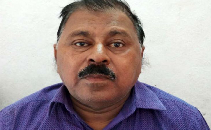 शौचालय घोटाला : मास्टर माइंड बटेश्वर प्रसाद गिरफ्तार