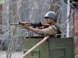 कश्मीर से बाहर जाने वाले युवाओं पर सुरक्षा एजेंसियों की पैनी नजर