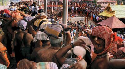 सबरीमाला मंदिर विवाद: आरएसएस ने प्रदर्शन करते हुए मुख्यमंत्री का घर घेरा