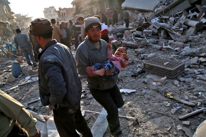 सीरिया : रूसी हवाई हमले में 53 लोगों की मौत