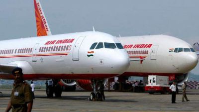 महिला यात्री ने क्यों मारा एयर इंडिया कर्मी को थप्पड़?