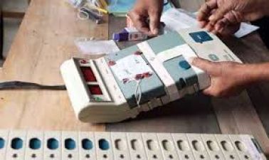 मध्यप्रदेश चुनाव: कई इलाकों में EVM ख़राब, तो कुछ केंद्रों पर शुरू ही नहीं हो पाया मतदान
