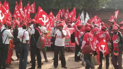 किसान आंदोलन : देश भर के किसानों का दिल्ली में जमावड़ा, संसद तक निकालेंगे मार्च